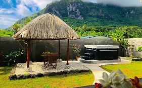 Anaiva Lodge Bora